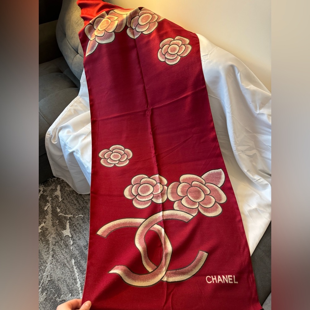 Chanel cashmere/ wool Red Floral Scarf